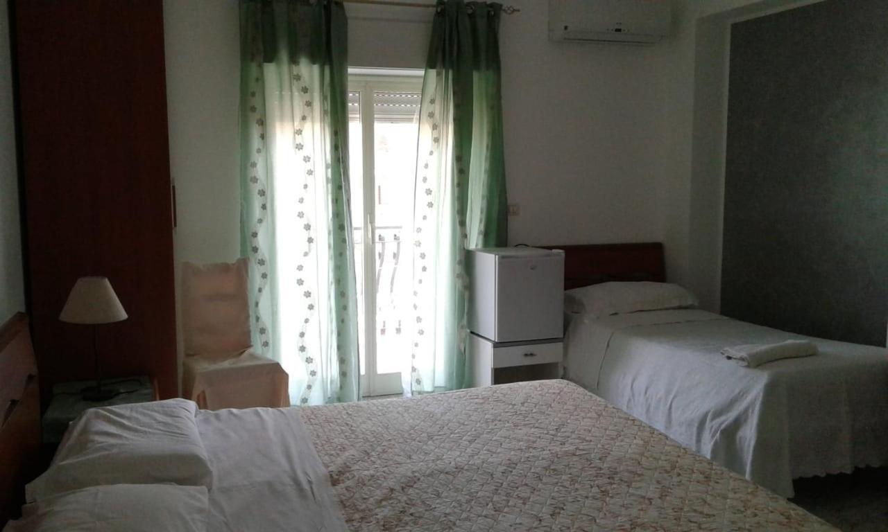 Pensione S. Antonio Ristorante Silvia Furci Siculo Ngoại thất bức ảnh
