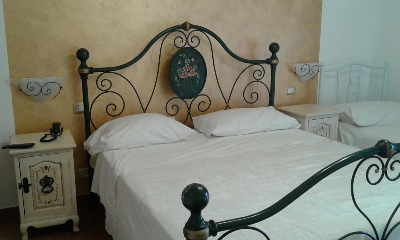 Pensione S. Antonio Ristorante Silvia Furci Siculo Ngoại thất bức ảnh