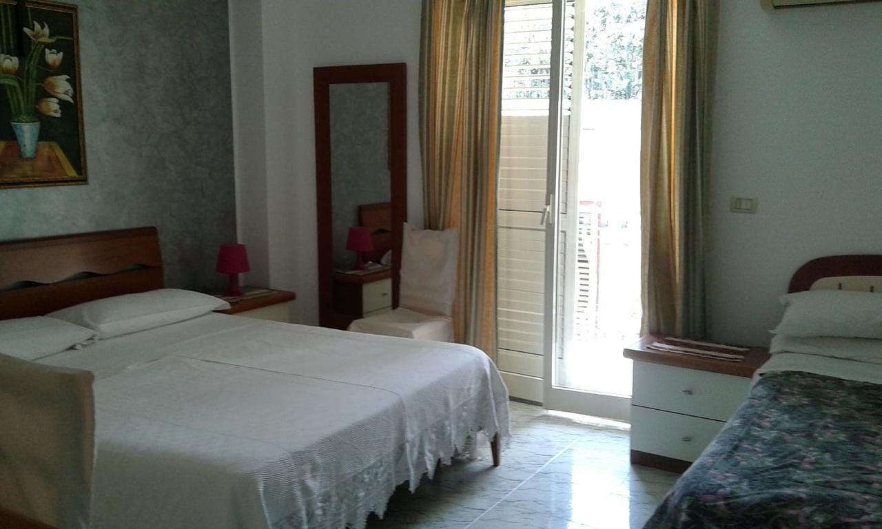 Pensione S. Antonio Ristorante Silvia Furci Siculo Ngoại thất bức ảnh